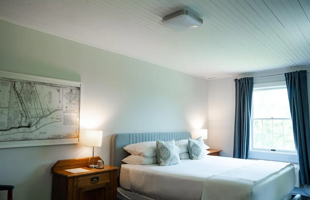 South Landing Inn-1